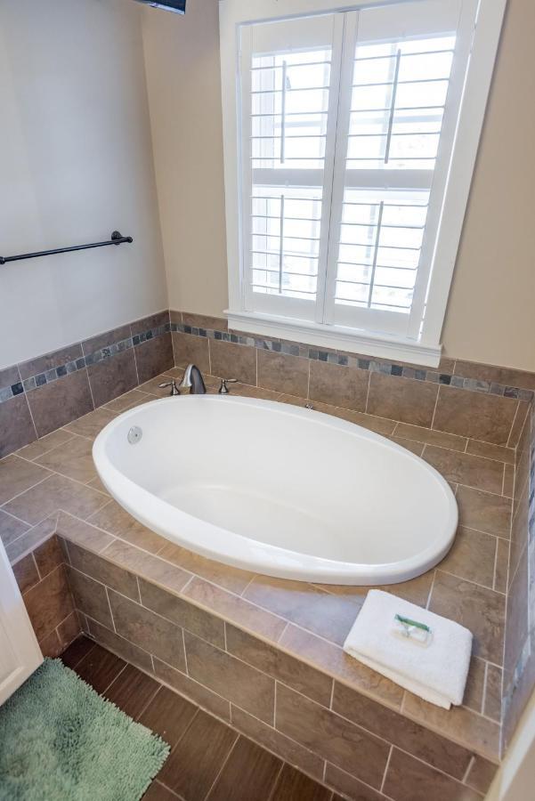 114 W Huron - Sand Castle - Saltwater Pool - Heated Upon Request Фоли Бич Экстерьер фото